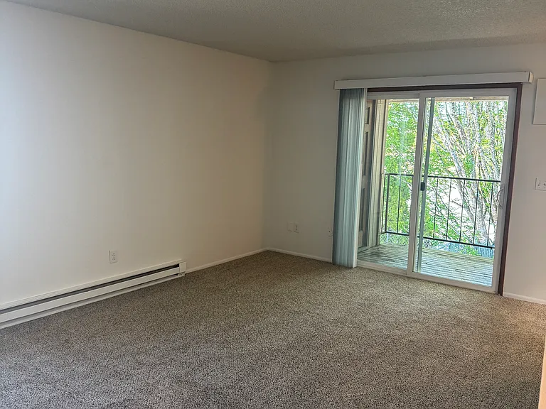 120 NE 19th St #11 — Photo 4