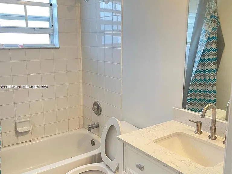 8784 SW 213th Ln — Photo 13