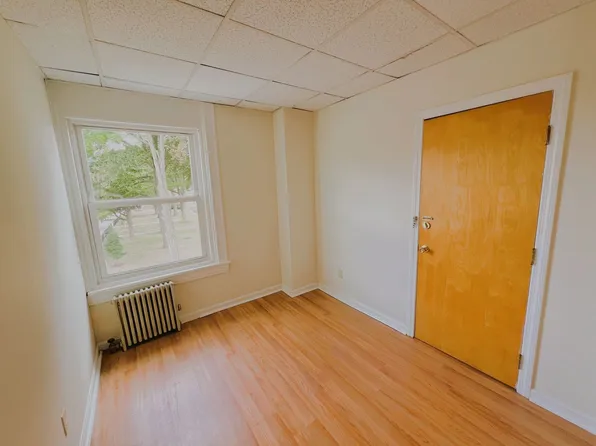 344 North Street, 344 North St APT 27, Pittsfield, MA 01201