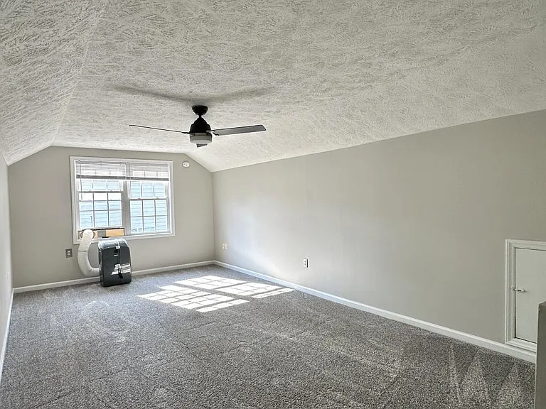 124 Bayou Ct — Photo 17