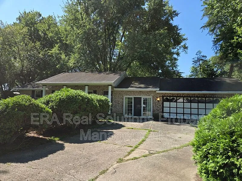5543 Oak Grove Ave