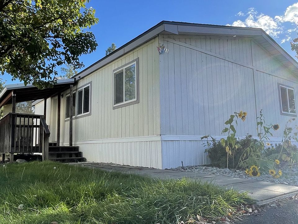 1st image of 735 W 1st St Trailer 31