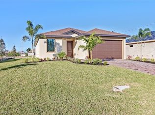 117 NE 11th Lane Cpe, Coral, FL 33909