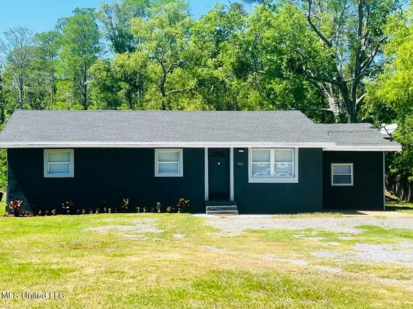7401 Old Stage Rd, Moss Point, MS 39563