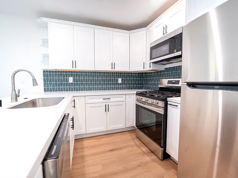 3776 Villa Ter #8 — Photo 4