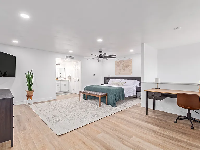 1845 E Julie Dr — Photo 24