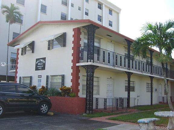 2nd image of 5300 Hollywood Blvd APT 3