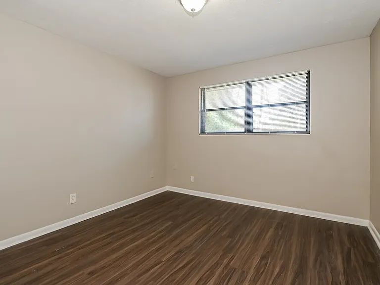 3937 Rodby Dr — Photo 12