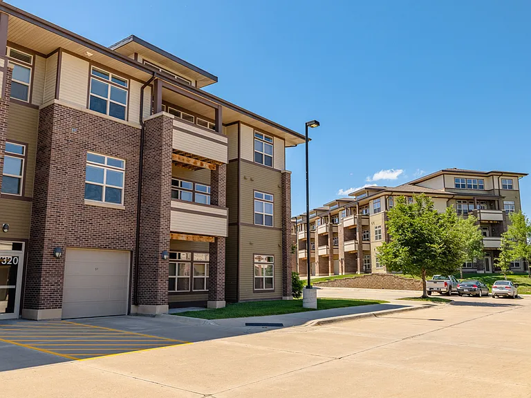 Brookside Apartments — Photo 46