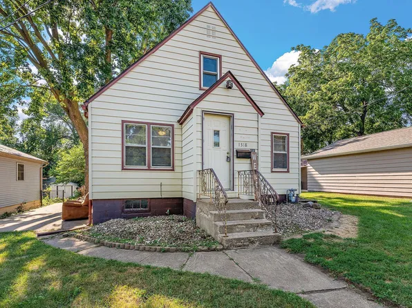 1318 Academy Ave, Albert Lea, MN 56007