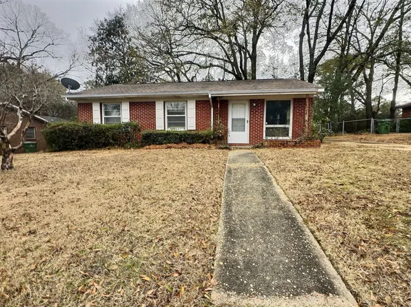 1838 Pinecrest Dr, Montgomery, AL 36107