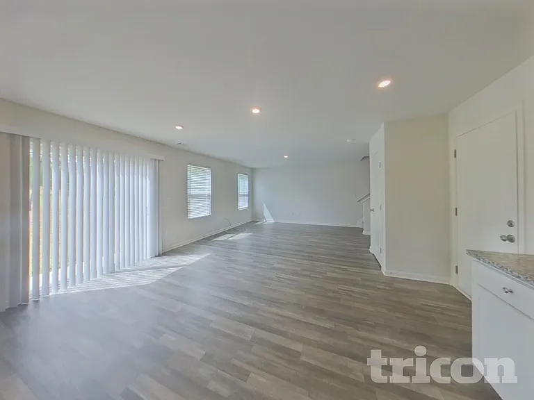 507 Dayspring Dr — Photo 6