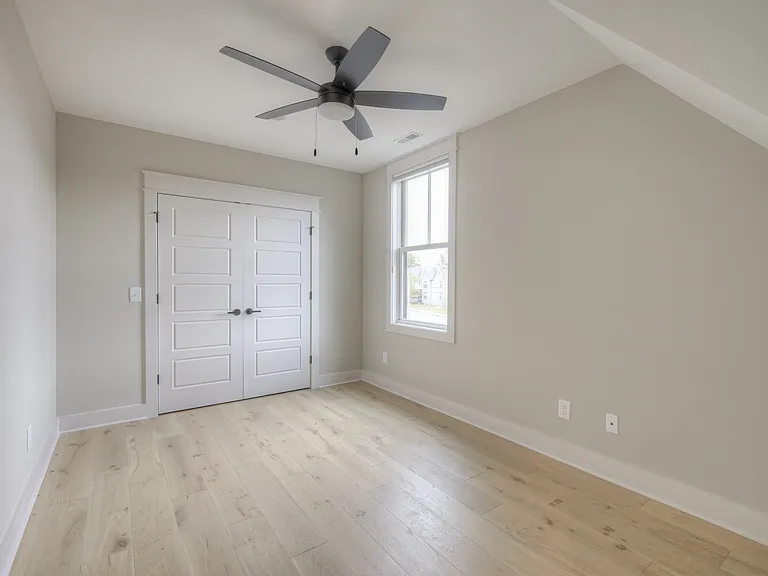 821 Acklen Ave — Photo 23