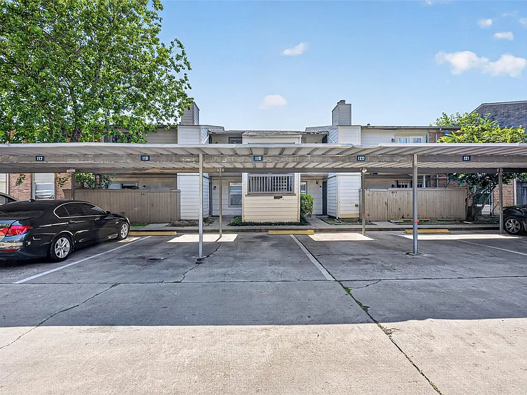 6001 Reims Rd #802 — Photo 32