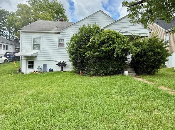 127 Locust Ln, Danville, VA 24540