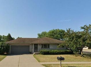 304 Crystal St, Ames, IA 50010