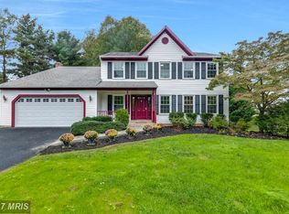 12105 Metcalf Cir, Fairfax, VA 22030