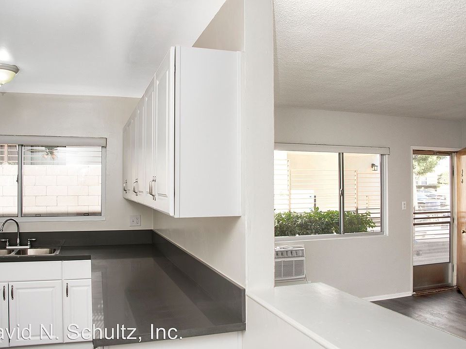 1st image of 109 N Adams St APT 2