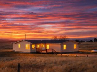 12 N Mule Creek Dr, Moorcroft, WY 82721