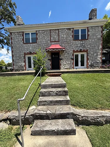 610 Cabell Dr #D Photo 1