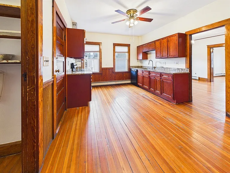 5-7 Hoyle St #7 — Photo 3