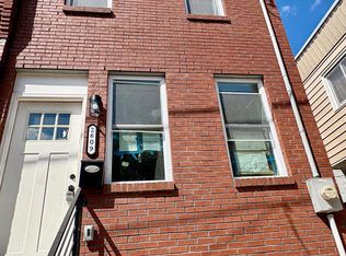 2609 Earp St, Philadelphia, PA 19146