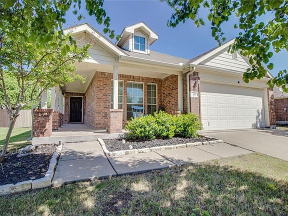 3rd image of 107 Eagle Feather Dr