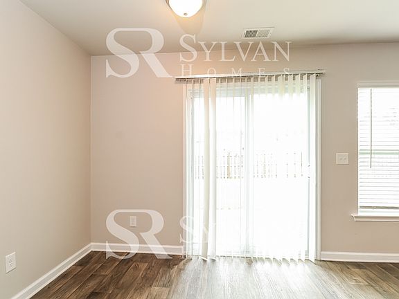 5th image of 316 Liliana Dr