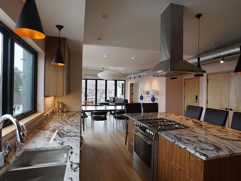 3453 Hennepin Ave #3 — Photo 4