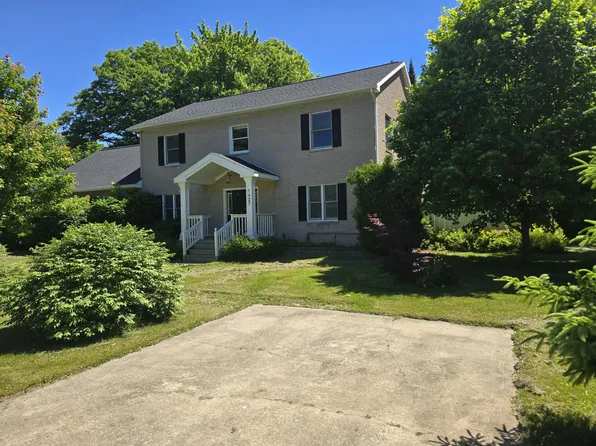 1427 W 14th St, Sault Sainte Marie, MI 49783