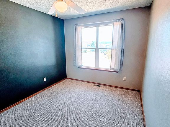 Front Bedroom/Office