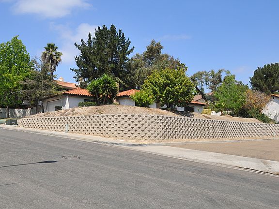 House well set back private