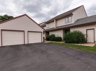 2755 Charles Ct NW, Rochester, MN 55901
