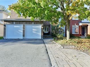13 Picasso Dr, Ottawa, ON K1G5S9