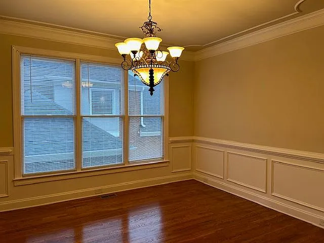 343 Ashleigh Walk Pkwy — Photo 11