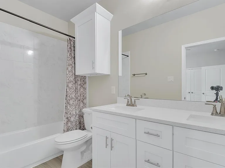 8318 Sunnyhill St — Photo 18