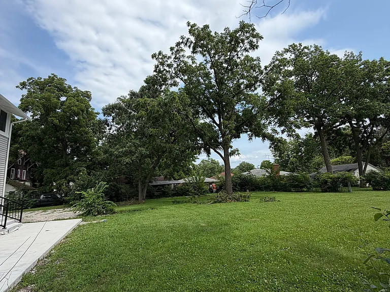 260 W Lincoln Hwy — Photo 29