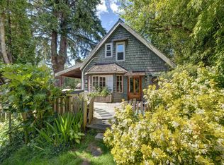 2602 Lower Rd, Sunshine Coast, BC V0N2W4