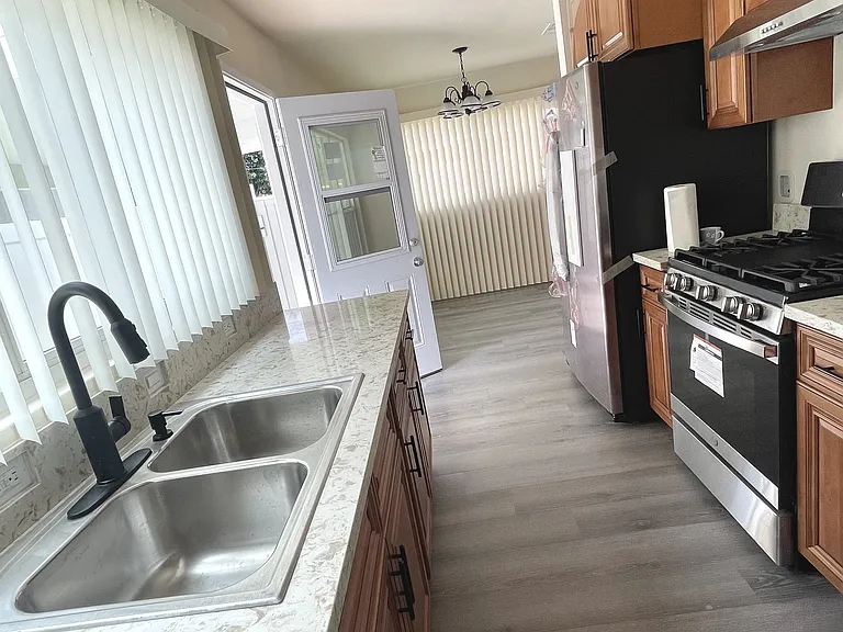 7949 Clearfield Ave — Photo 3