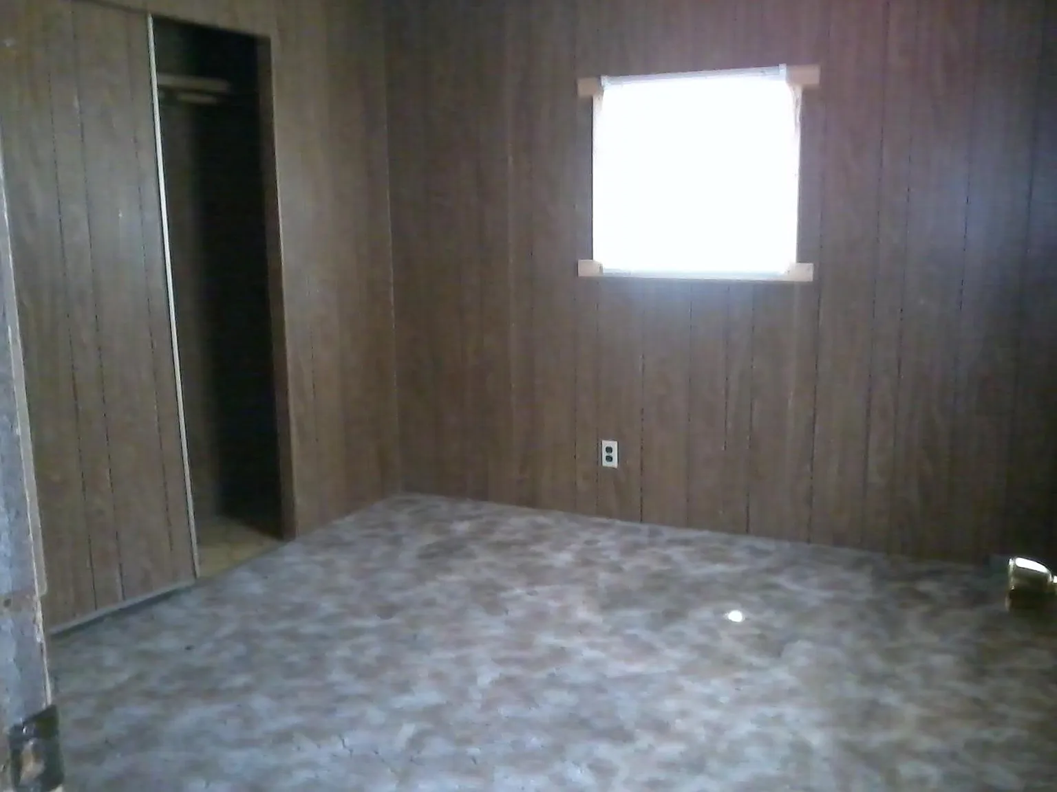 1048 W Rosamond Boulevard — Photo 3