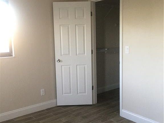 3rd image of 1413 NE 1st Pl