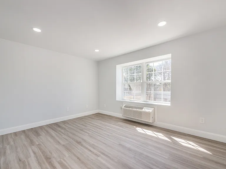 446 Passaic St #3F — Photo 16
