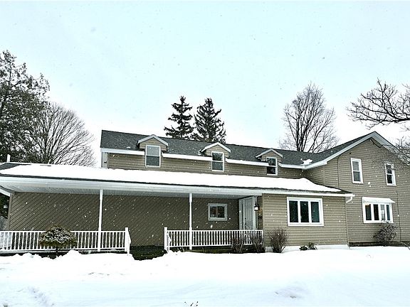 3rd image of 3292 Simmons Rd