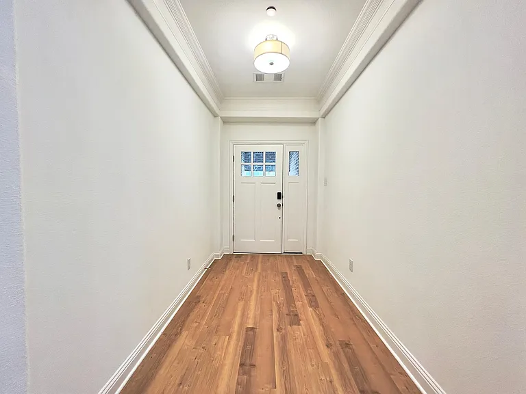 109 Canonbury Dr — Photo 10