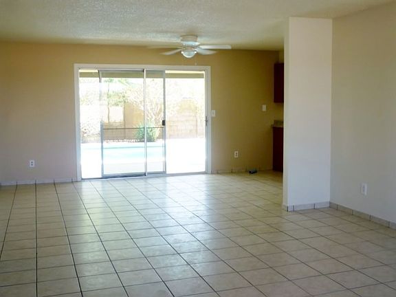 4th image of 4841 W Sweetwater Ave