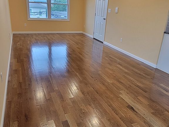 5th image of 408 Niles St Floor 2