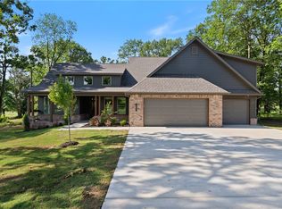 1051 NW Vaughn, Bentonville, AR 72712