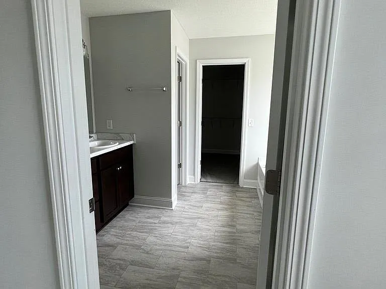 423 Fairview Cir — Photo 21