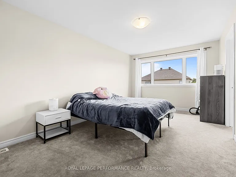 709 Namur St — Photo 15