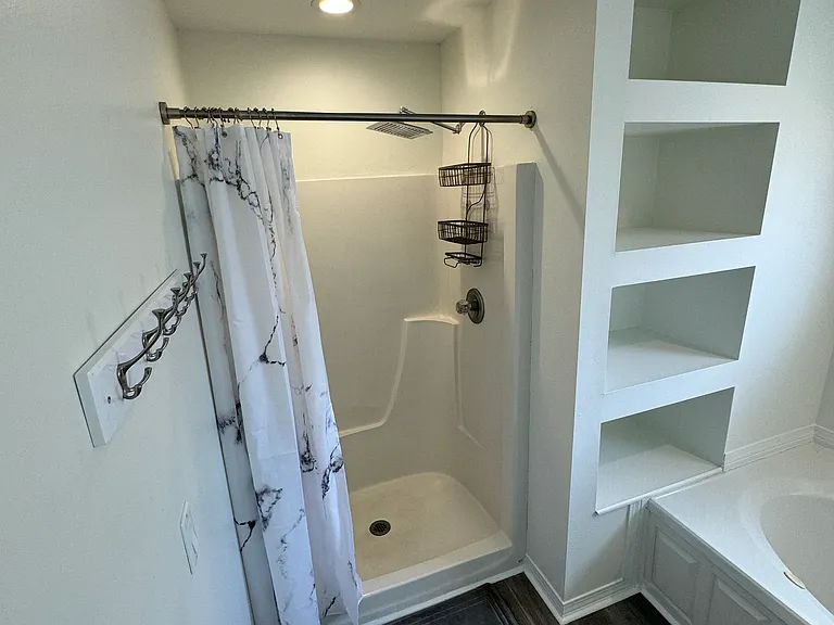 5024 Chandelle Dr — Photo 10